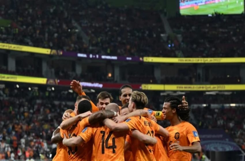 Países Bajos superó 2-0 a Senegal