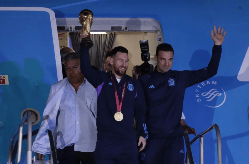 Aerolíneas Argentinas trasladó a los campeones del mundo y 4 mil hinchas a Qatar
