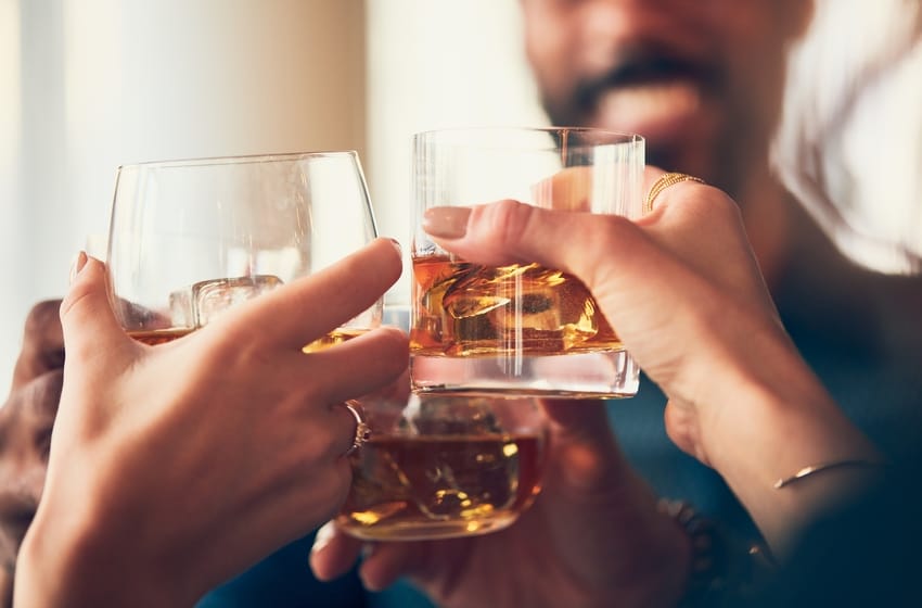 Alcohol cero: ¿por qué es importante cuidarse en las fiestas?