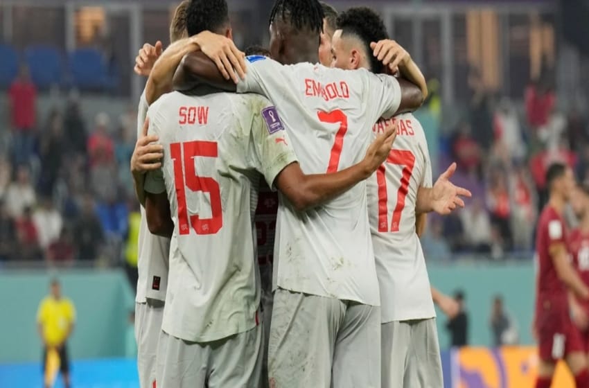 Suiza le dio vuelta el partido a Serbia y se clasificó junto con Brasil