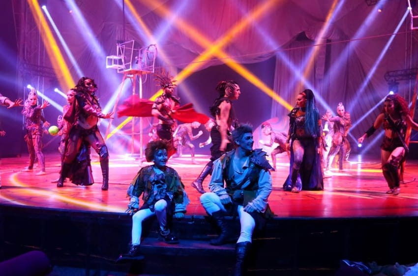 El Circo Servian festeja su primer mes de funciones en Mar del Plata con su nuevo estreno teatral