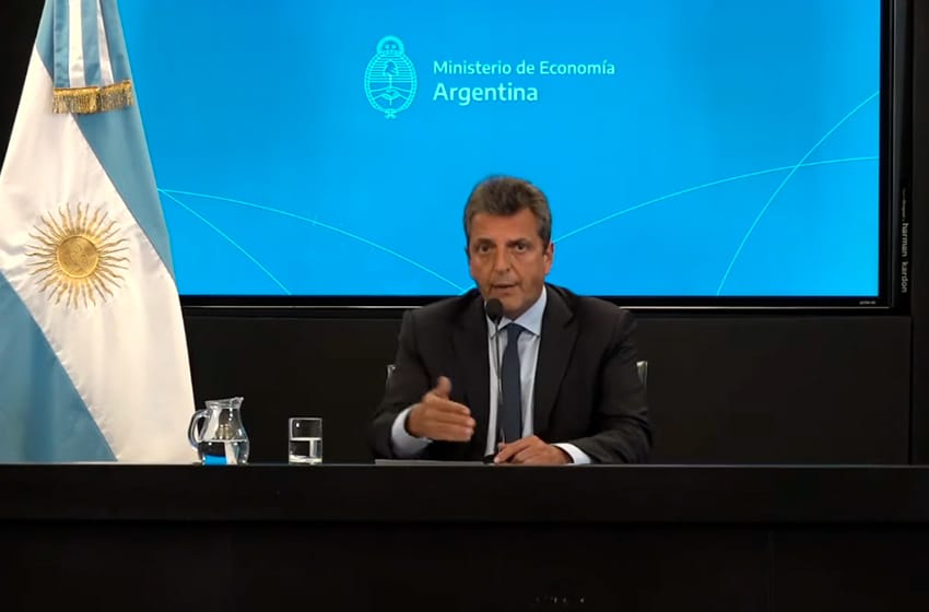 Los bonos argentinos caen otra vez pero Massa ratifica que no devalúa