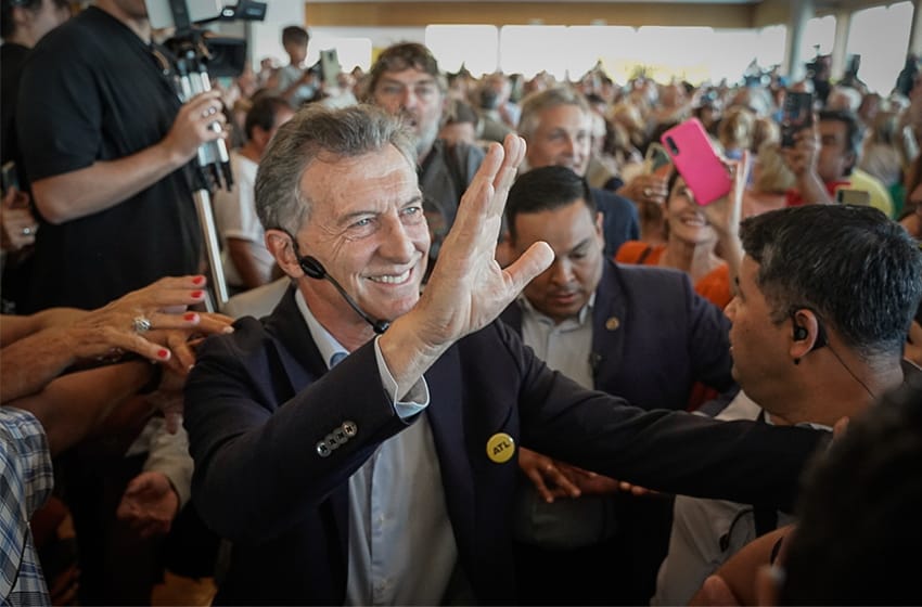 Renuncia de Macri: “Ayuda mucho a su espacio y lo consolida”