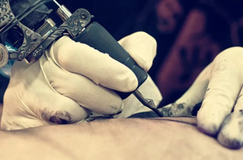 El tatuador acusado de abusar y golpear a una clienta "no tenía antecedentes"