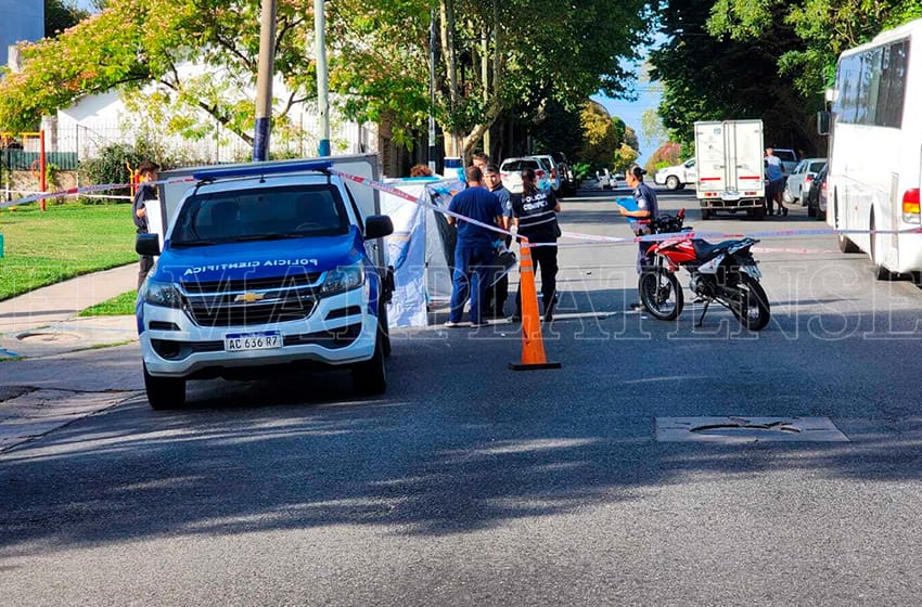 Accidente fatal: un motociclista murió tras ser atropellado por un camión de reparto