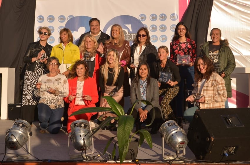 Tradicional agasajo de CEFIL para 650 mujeres y entrega de reconocimientos