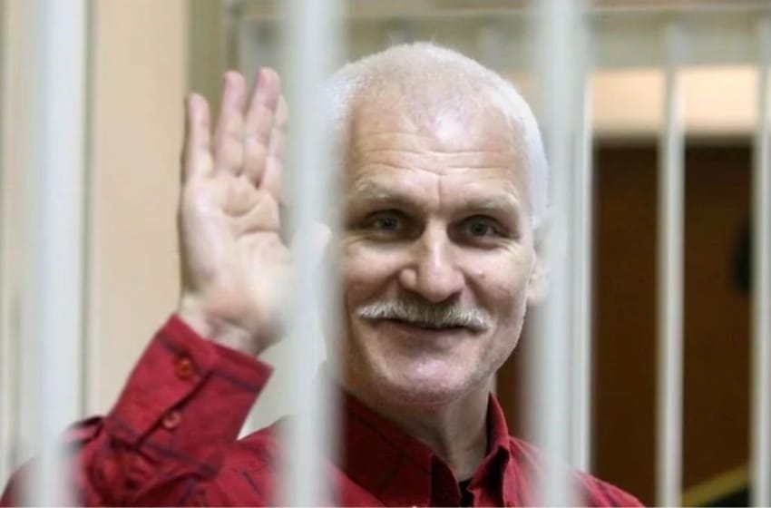 La dictadura de Bielorrusia condenó a 10 años de cárcel a Ales Bialiatski, premio Nobel de la Paz 2022