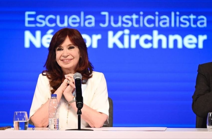 De Angelis, analista político: “Cristina empezó a discutirle a Milei”