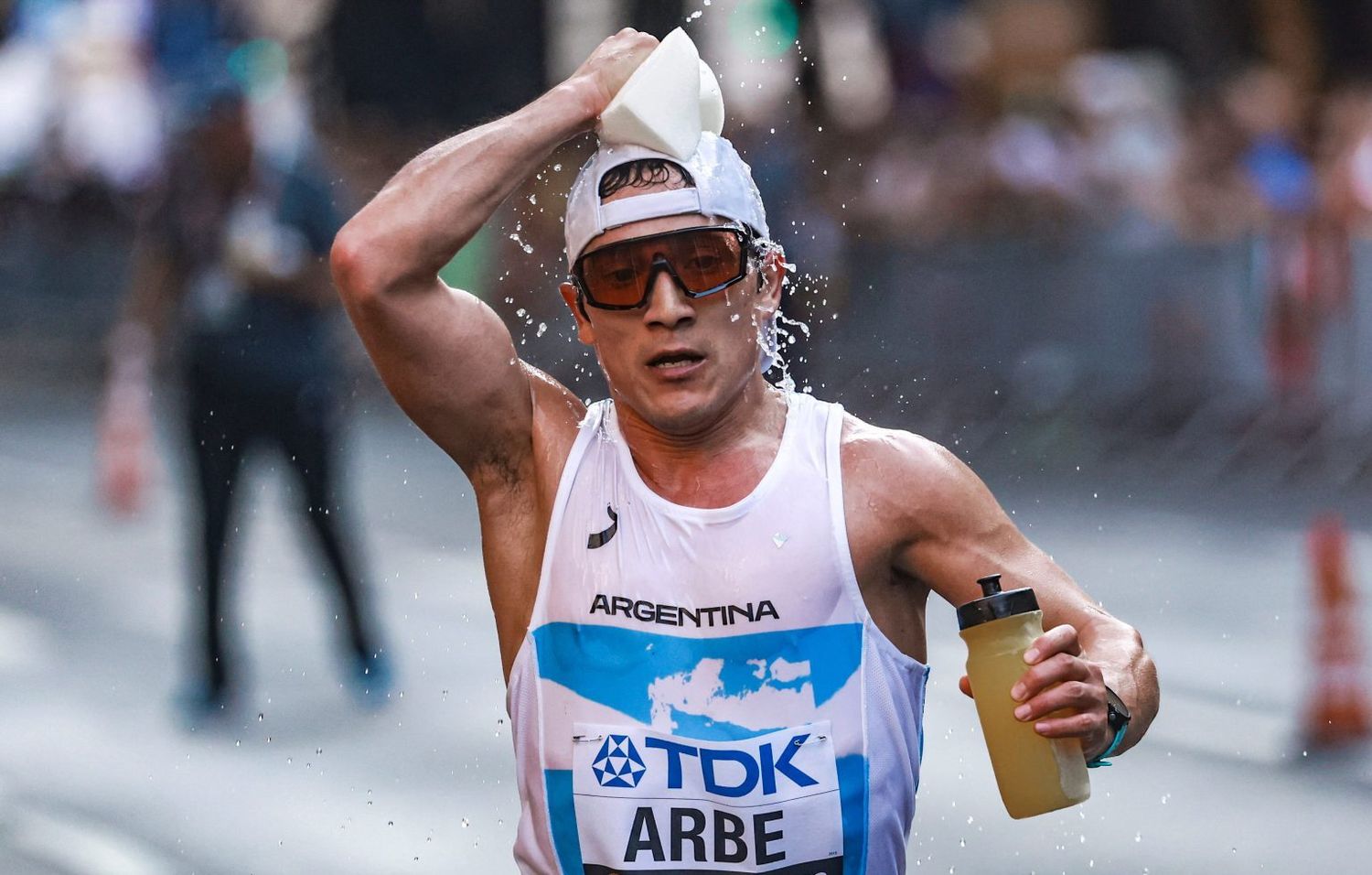 Joaquín Arbe en acción en el Maratón de Valencia.