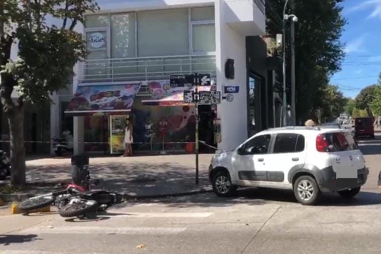 El choque ocurrió en la esquina de Garay y Olavarría.