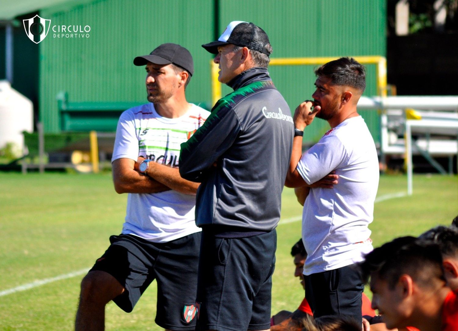 El entrenador David Ramírez junto a su cuerpo técnico en el "Papero". (Foto: Prensa Círculo Deportivo)