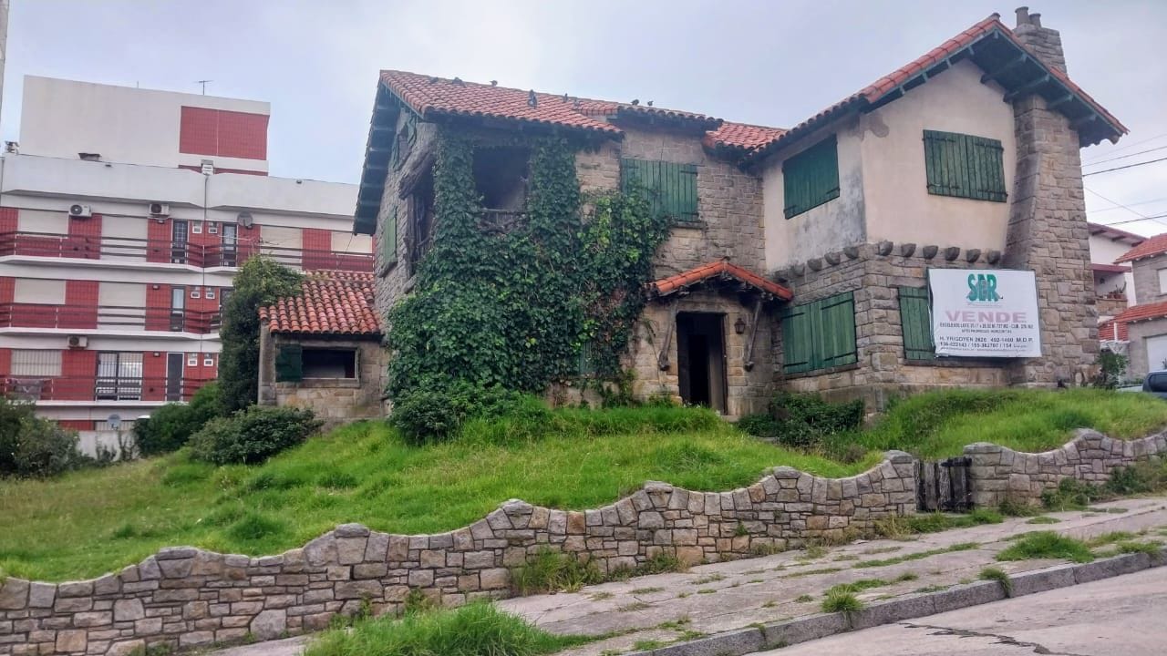 La vivienda queda en Bernardo de Irigoyen al 2400.