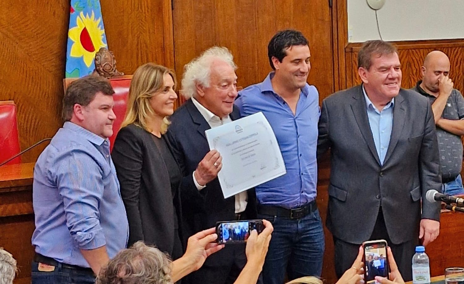 Marcelo Marcel, Marina Sánchez Herrero, Guillermo Coppola, Maximiliano Abad y Guillermo Montenegro en el Concejo Deliberante.