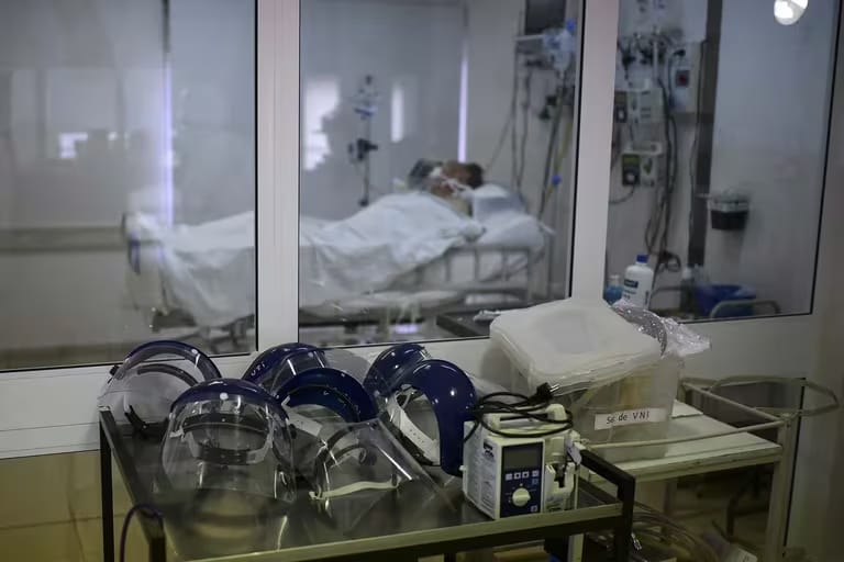 La internación en una cama en clínica médica costaría entre 150 mil y 180 mil pesos por día.