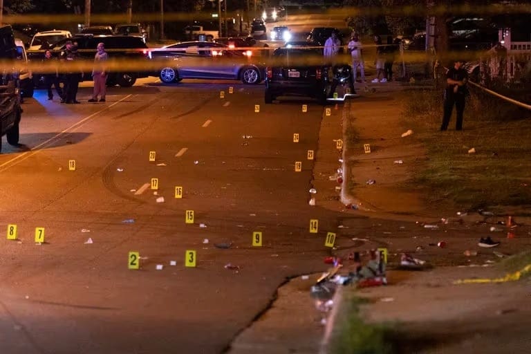 Tiroteo en EEUU: al menos un muerto y 24 heridos durante una fiesta callejera en Ohio