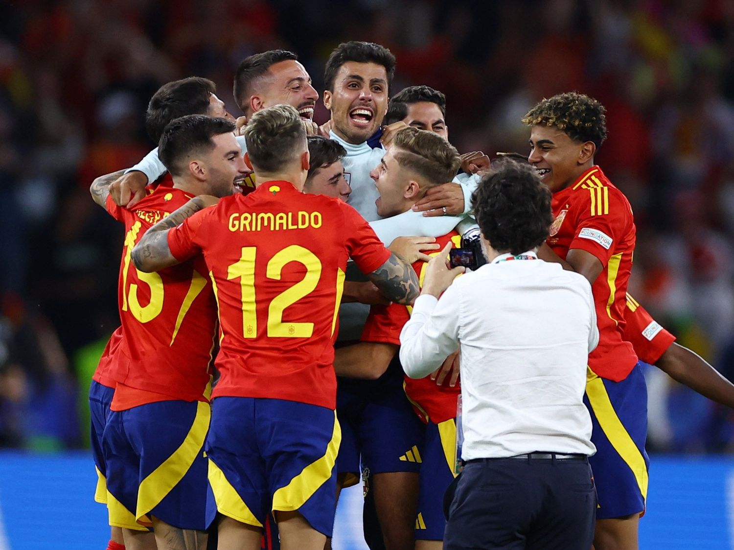 España festeja su cuarta Eurocopa.
