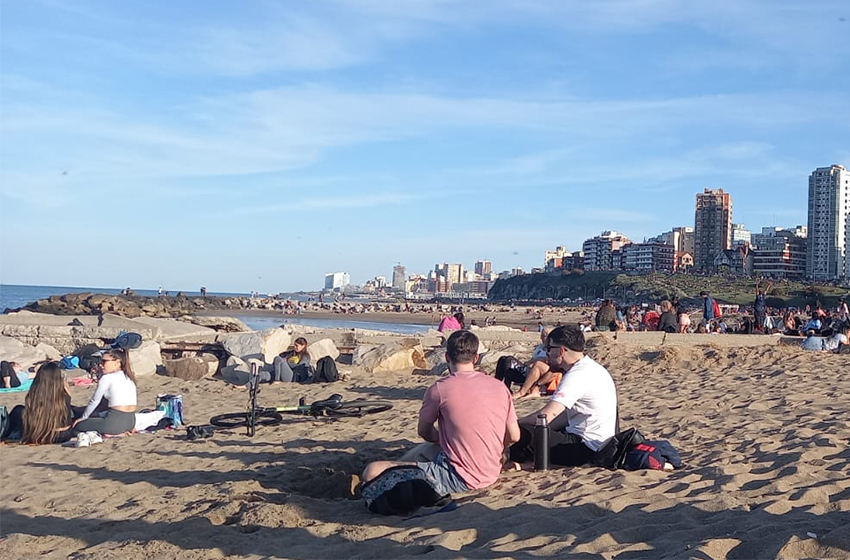 Un sábado caluroso, antesala de una noche y madrugada con fuertes lluvias