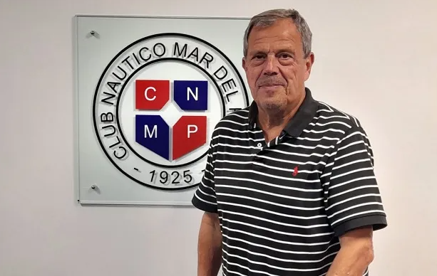 Juan Agra el día del centenario: "Lo que nos sigue llamando la atención es  la vida social del Club Náutico"