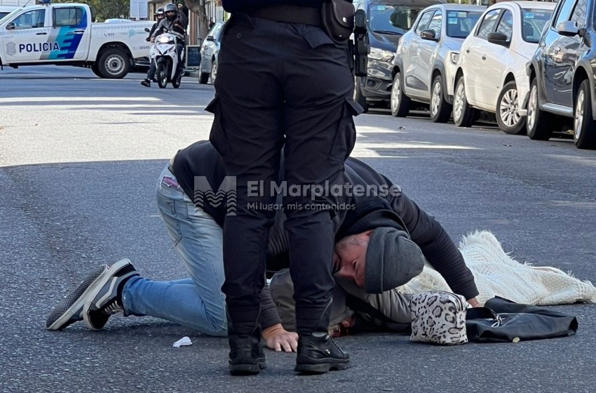 Motociclista atropelló a una anciana y escapó