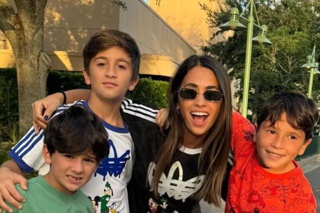 Antonela Roccuzzo y sus hijos