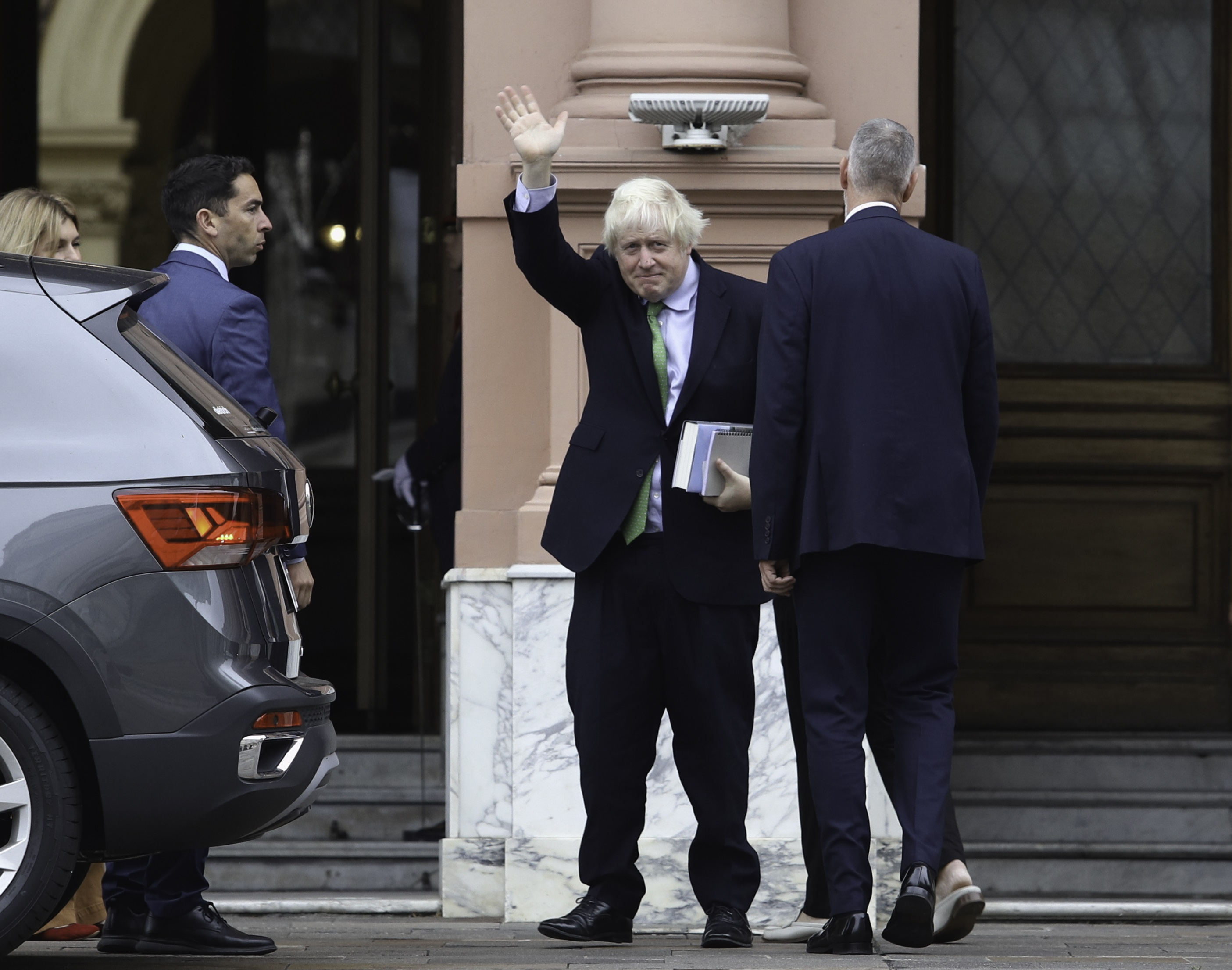 Javier Milei se reunió en la Casa Rosada con el ex primer ministro británico Boris Johnson