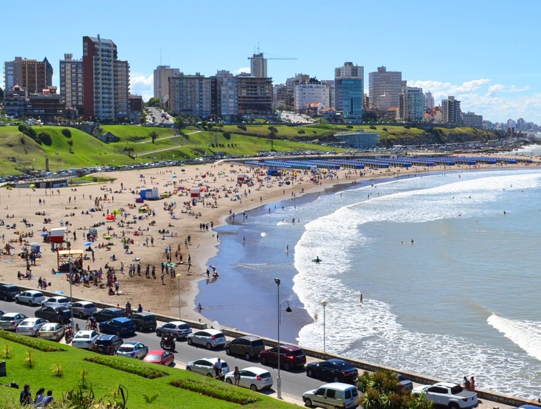 Mitos y verdades: ¿es más caro hacer turismo en Mar del Plata que en Brasil?